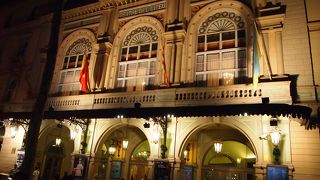 ランブラス通りにある劇場