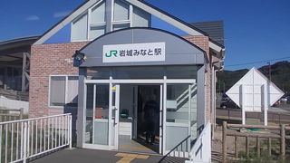 海の景観と共に風車もお見逃しなく・・・