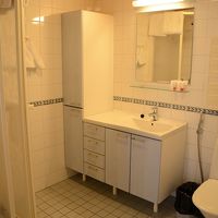 浴室はシンプルな造り。浴槽はありません。