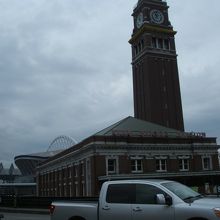 写真はAmtrakが発着するキングストリート駅