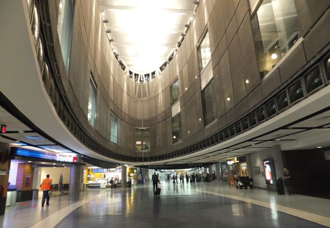ジョージ ブッシュ インターコンチネンタル ヒューストン国際空港 Iah クチコミ アクセス 営業時間 ヒューストン フォートラベル