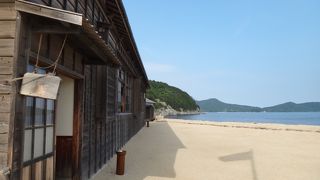 海辺で雰囲気がいいです