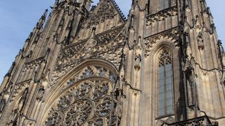 圧巻のゴシック建築