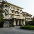カンボジアのコロニアル調ホテル