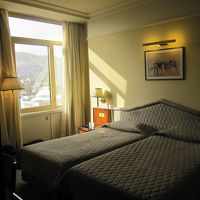 スイートのベッドルーム