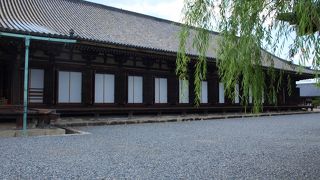 すべて表情が違う観音様がいます