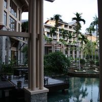 無数のプールがある