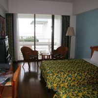 今はなき旧ANAホテル時代のサンコースト館の客室