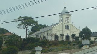 青い海に包まれた信仰の地