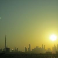 ホテルから見たドバイの超高層ビル群