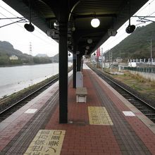 ハウステンボス駅ホーム