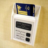 カードキースロットにキーを入れるとお部屋の電源が入るシステム
