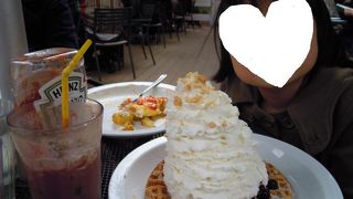 特大パンケーキ