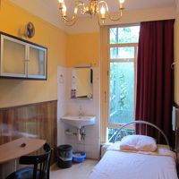 古いけどキレイに掃除されています。