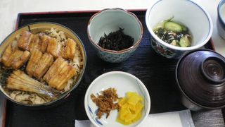 宮島名物あなご飯