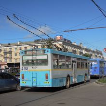 バスとトロリー