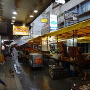 バンコクを象徴するマーケット