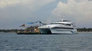 レンボンガン島の海は、青かった！