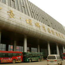 中豪・螺師湾国際商貿城外観です。