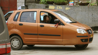 雲南省元陽　新街鎮の不思議なタクシー