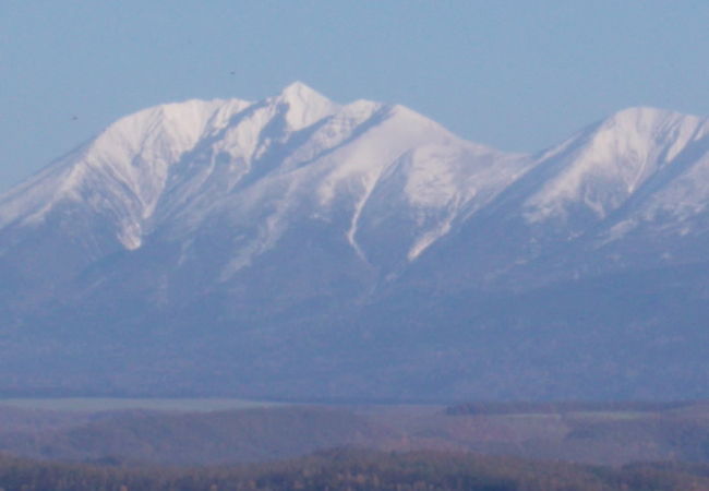 十勝連峰北部の秀峰です