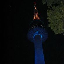 ライトアップされたＮソウルタワー