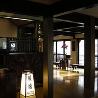 フロント周り、ロビーに当たる場所です。