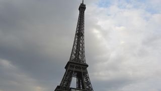 パリの代表的な建築物
