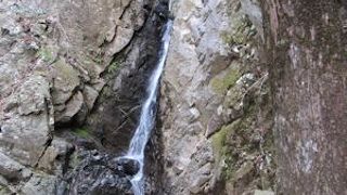 大山下社の手前に…