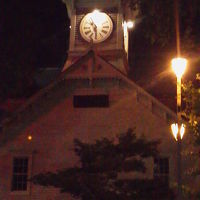 時計台の隣です