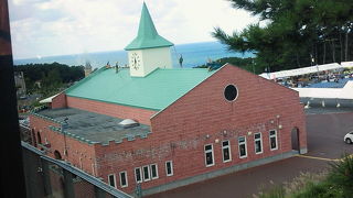 硝子細工を作ったり山を見学したり