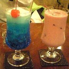 ハワイアンフロートと生イチゴジュース