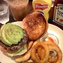 アボカドバーガー