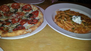 ケーキは毎回togoです