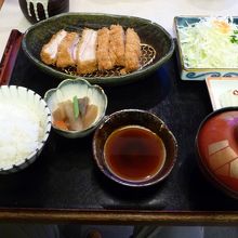 手延べヒレかつ定食（1800円）