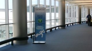 ヒューストン空港の乗継時のイミグレ審査は列の短いOne Stopというレーンが便利
