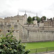 かつてロンドンを守る要塞だったロンドン塔