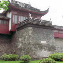 中華路に沿った位置に大境閣がある。