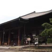 西大寺の本堂です。