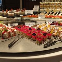 夕食バイキングのデザートです