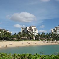 コンドミニアム棟のビルが３棟建っています