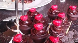 抜群の眺望とおしゃれなスイーツ