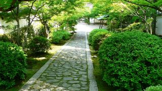 庭園が美しい一休寺