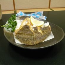 ひらめの唐揚げっっっ！