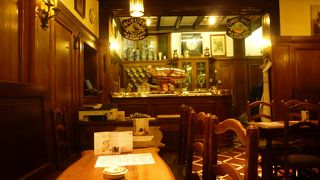 入り口がわかりにくいですが