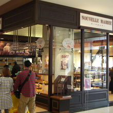 店舗外観です。