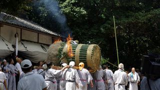 ほうらんや火祭