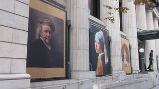 青いターバンの少女・・・