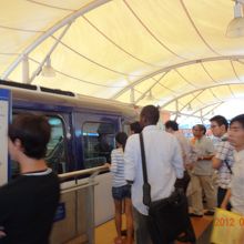 案外不便です。スリにも注意。