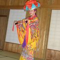 夜は琉球舞踊が見られます